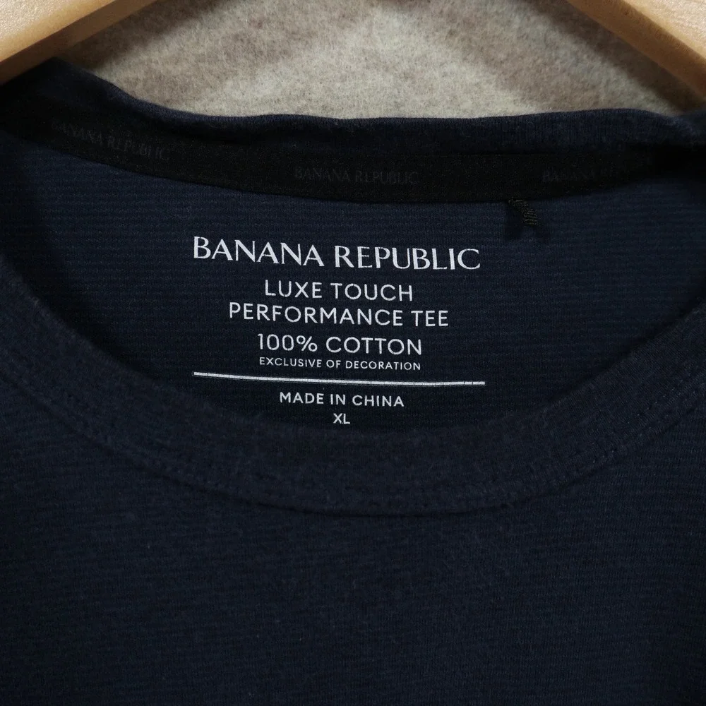 Banana Republic Luxe Touch Performance Tee XL Navy Blue Modern Soft Cotton